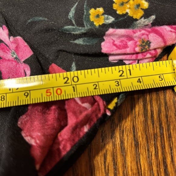 Torrid V-Neck Black W/Pink & Yellow Flowers Midi Dress Size 2 (18-20) - Picture 9 of 12